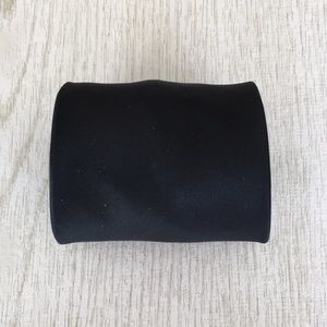 Arrow 100% Silk Men's Solid Black Neck Tie